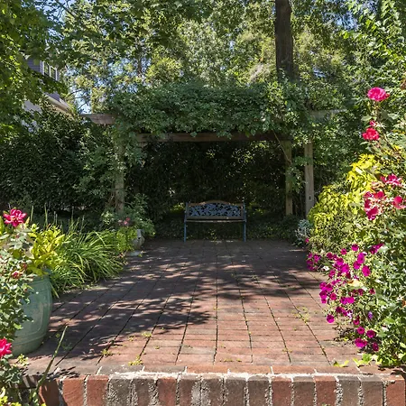 Carolina Bed & Breakfast-3